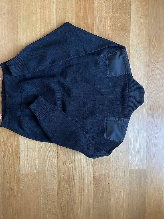 Maglioni & Felpe: Neu: Piloten-Jacke, Strickjacke, schwarz, Gr. L – Nuovo e nell'imballaggio originale da Luzern venduto da MaxPower03 1