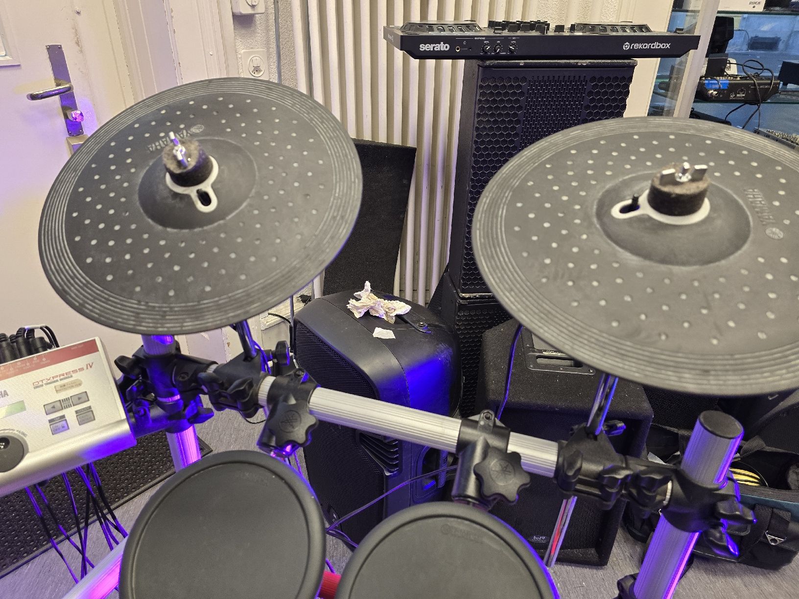 Yamaha Instruments de musique: Yamaha DTXPRESS IV Standard Set E - DRUMS – D'occasion à Zürich par Roy-Events-Zurich 3