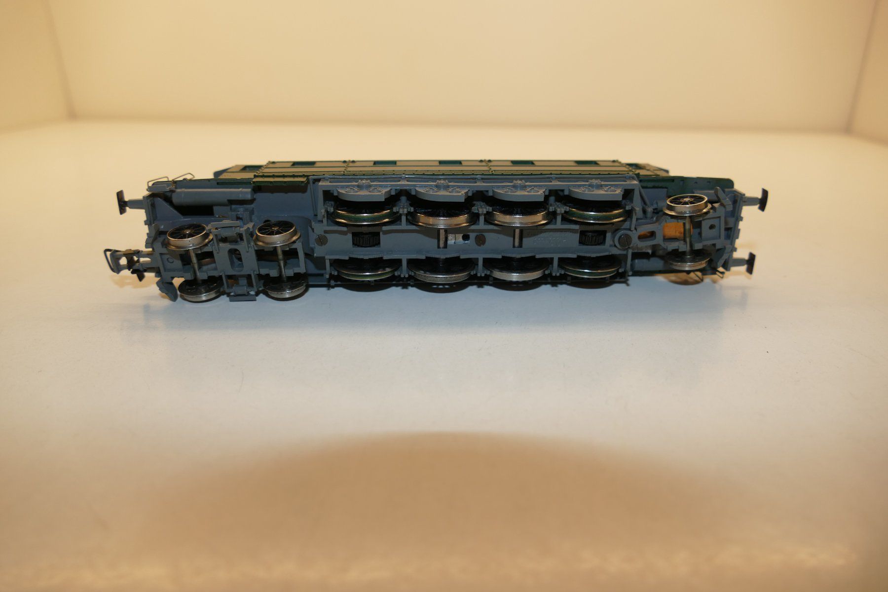 Liliput Modellini di ferrovie: Liliput H0: SBB Elektrolok Ae 4/7 – Usato da Niederhasli venduto da rail-duerst 6