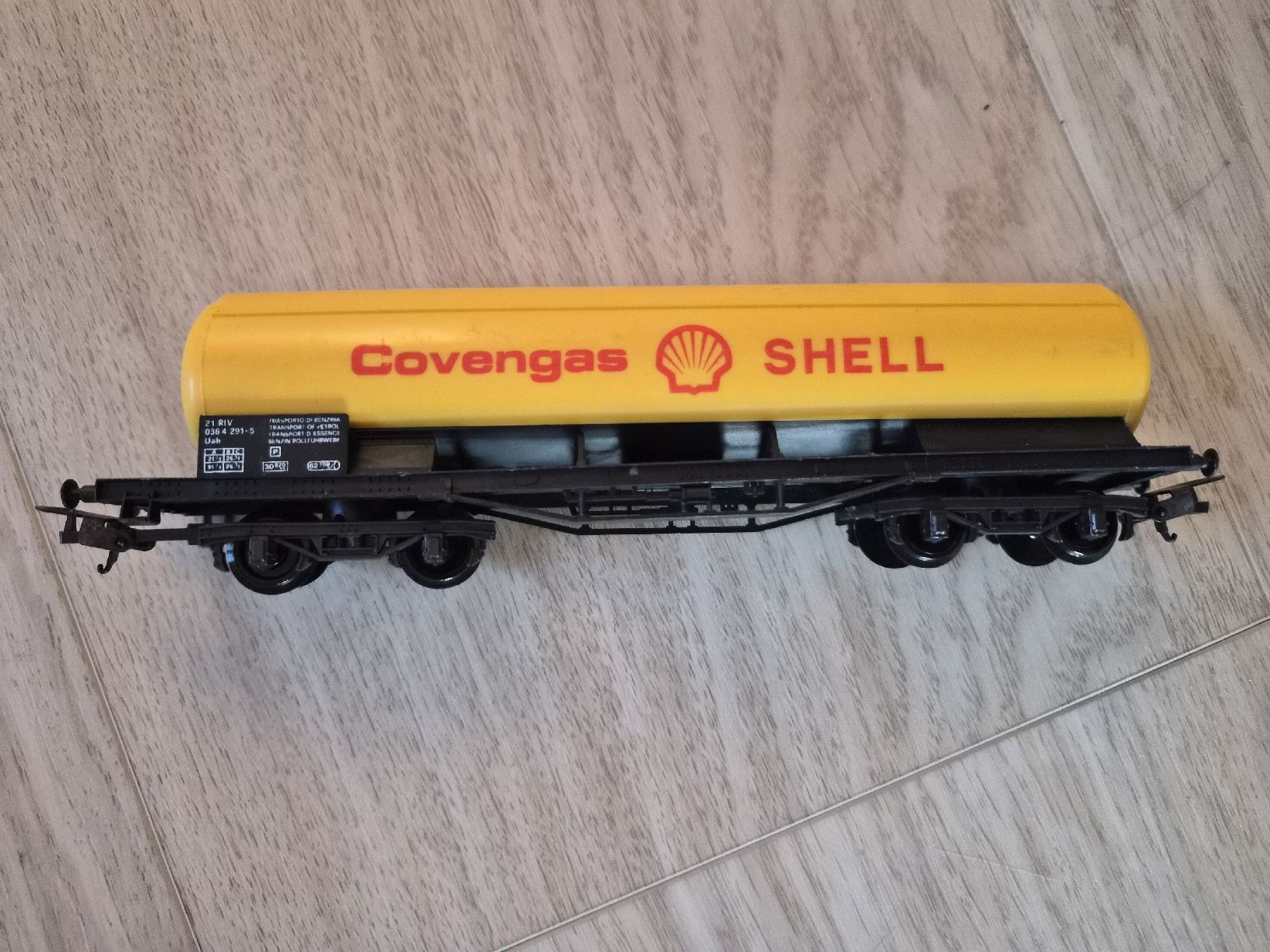 Modelleisenbahnen: Wagon citerne jaune Shell Covengas  – Defekt aus La Joux FR von car_ck96 3