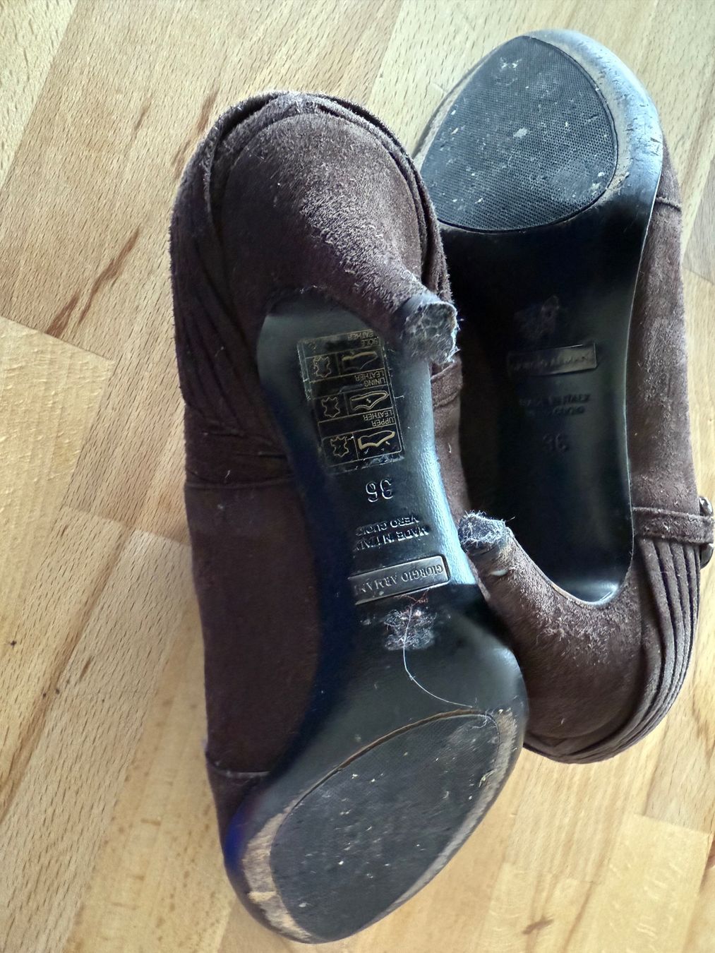 Armani Damenschuhe: GIORGIO ARMANI DAMENSTIEFEL – Gebraucht aus Zürich von heb_c9cj 2