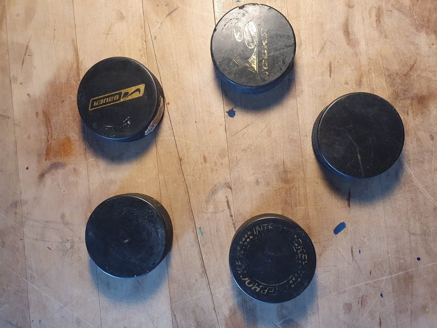Palloni: 5 Stk Eishockeypucks – Usato da Zürich venduto da loosebone 1