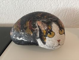 Handbemalter Stein - Deko Katze für den Frühling!