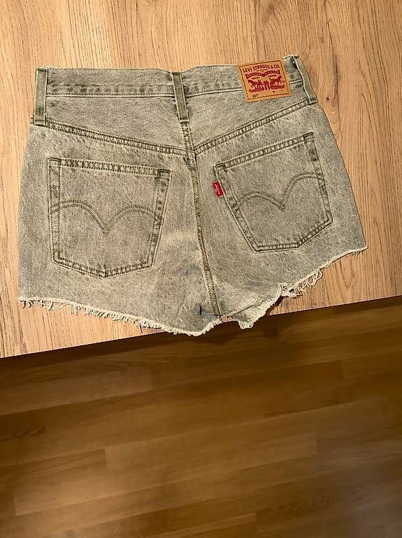 Jeans: Levis short – Neu und originalverpackt aus Bern von sar_r5dp 1