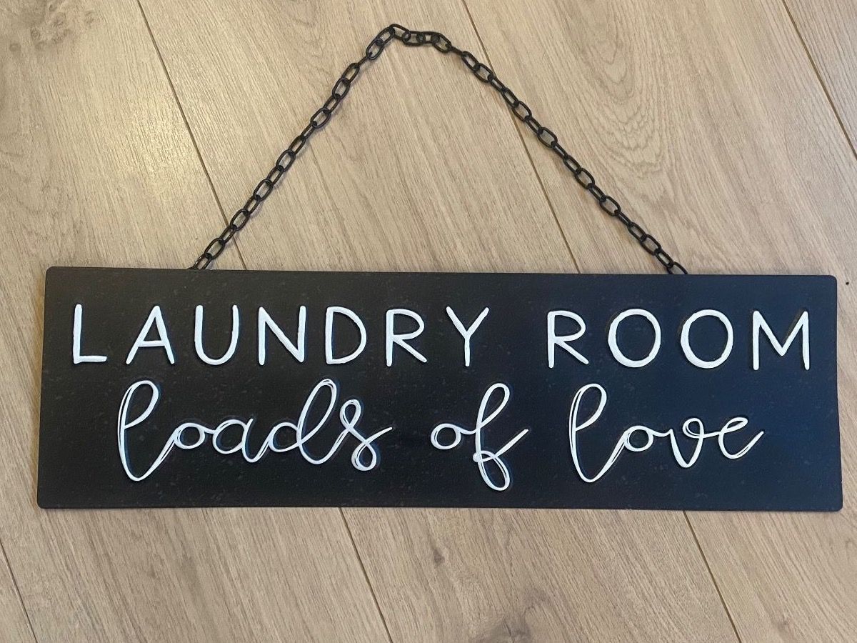 Insegne: Laundry Room Blechschild Hängeschild schwarz NEU – Nuovo (secondo la descrizione) da Thörishaus venduto da Swaxx