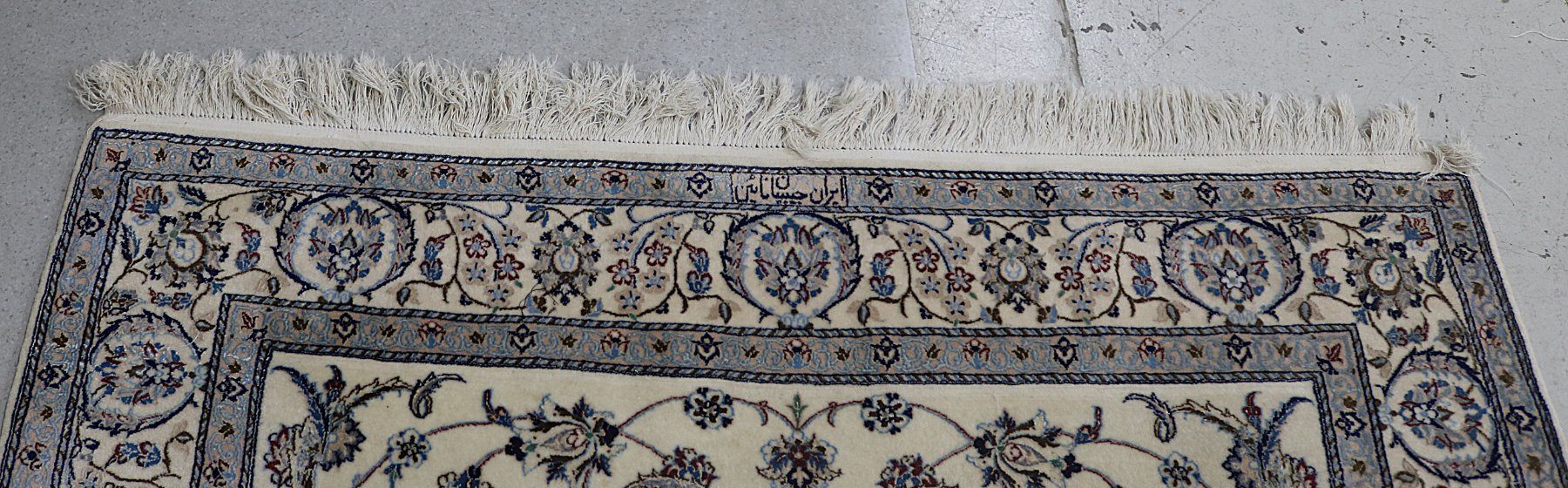 Teppiche: Teppich mit Blumenmuster – Gebraucht aus Volketswil von brockipfannenstil 4