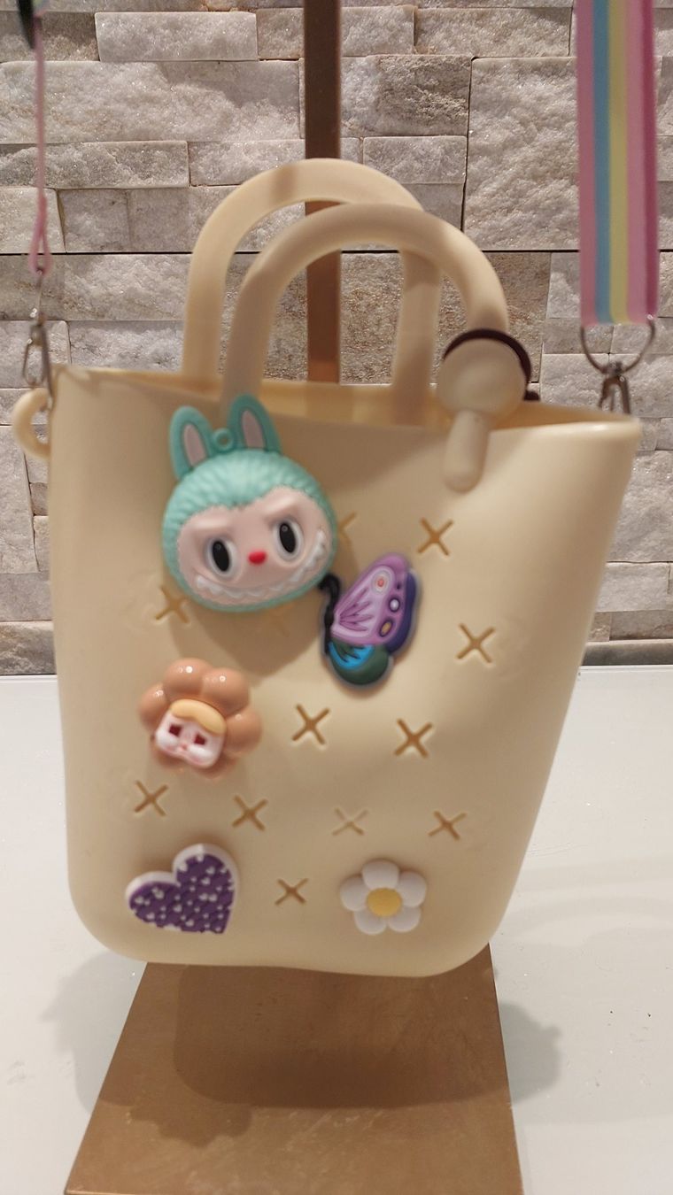 Borse & Zaini: LABUBU Tasche Unikat – Nuovo e nell'imballaggio originale da Hittnau venduto da Razorback_1971 2
