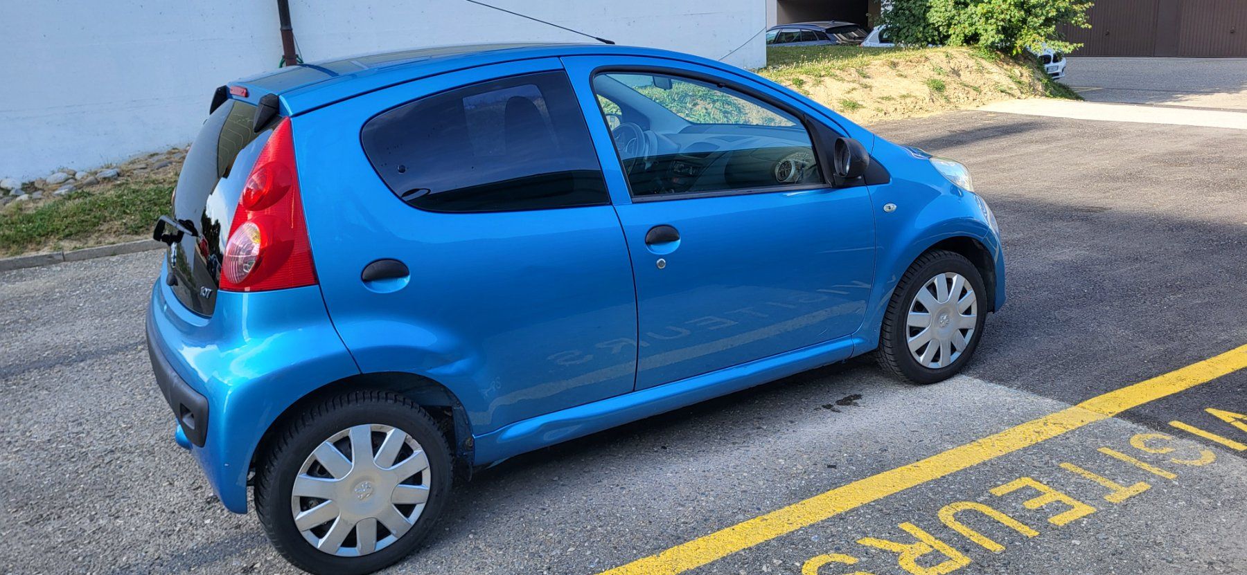 Peugeot Automobili: Peugeot 107 – Usato da Denges venduto da inox--2 4