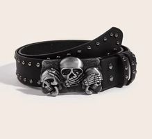 Punkgürtel mit Totenkopfnieten Ceinture Punk rivet tête mort