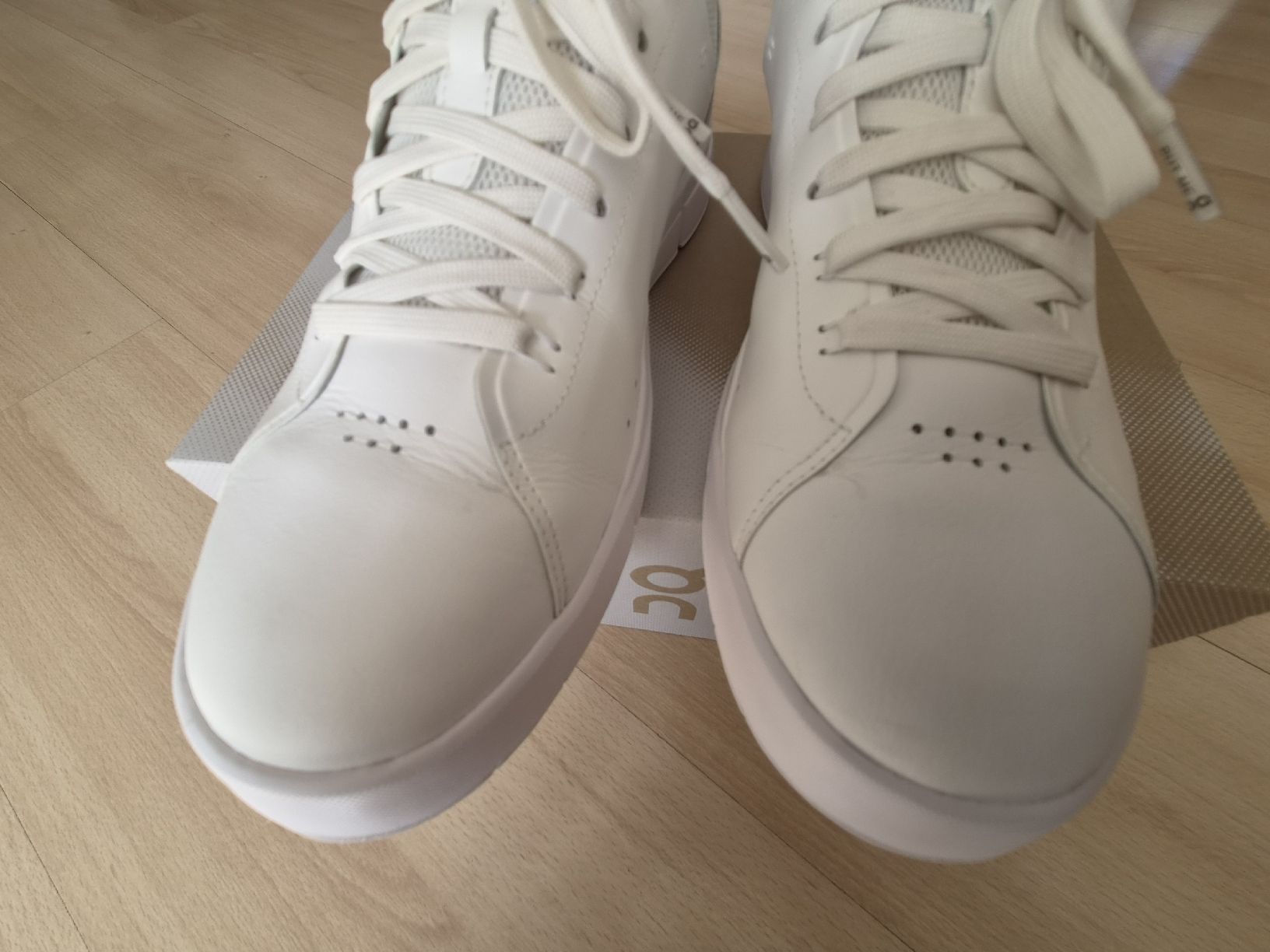 On Chaussures hommes: OnCloud Schuh, Sneaker weiss Gr. 45 – Neuf (Voir description) à Adlikon par jahr01 1