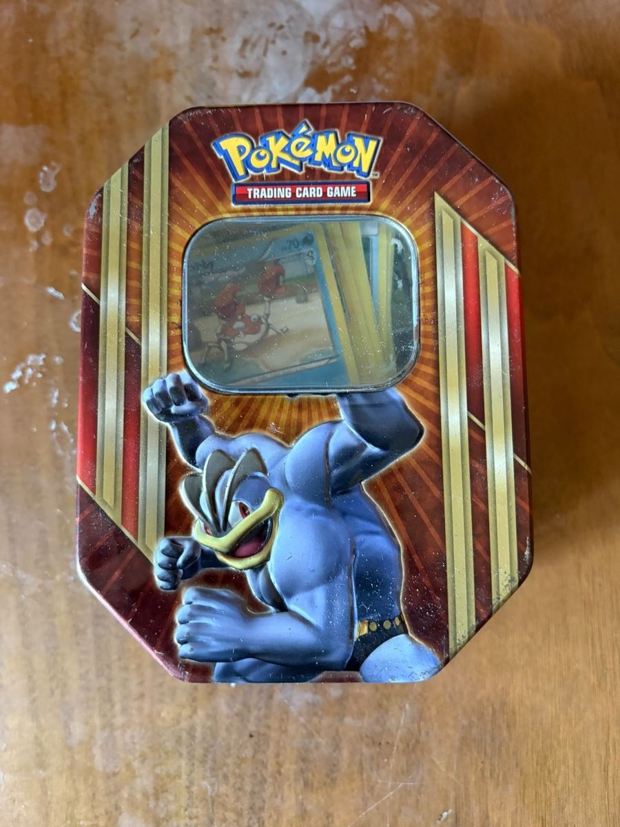 Pokémon Sammelbilder & Trading cards:  Boite de carte Pokémon  – Gebraucht aus Vaulruz von emi_zgp8