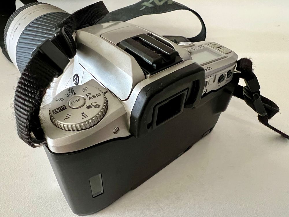 Minolta Fotocamera: MINOLTA Dynax 4 - Deux objectifs + accessoires – Usato da Mont-sur-Lausanne venduto da vmi_ym5l 5