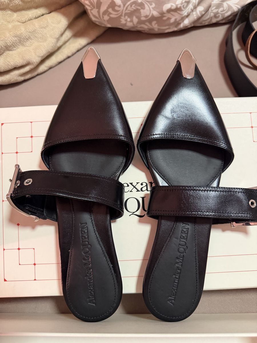 Alexander Mcqueen Scarpe da donna: Alexander McQueen Pantoletten, Gr. 37.5, Top! – Nuovo (secondo la descrizione) da Heiden venduto da Sejlaa 1