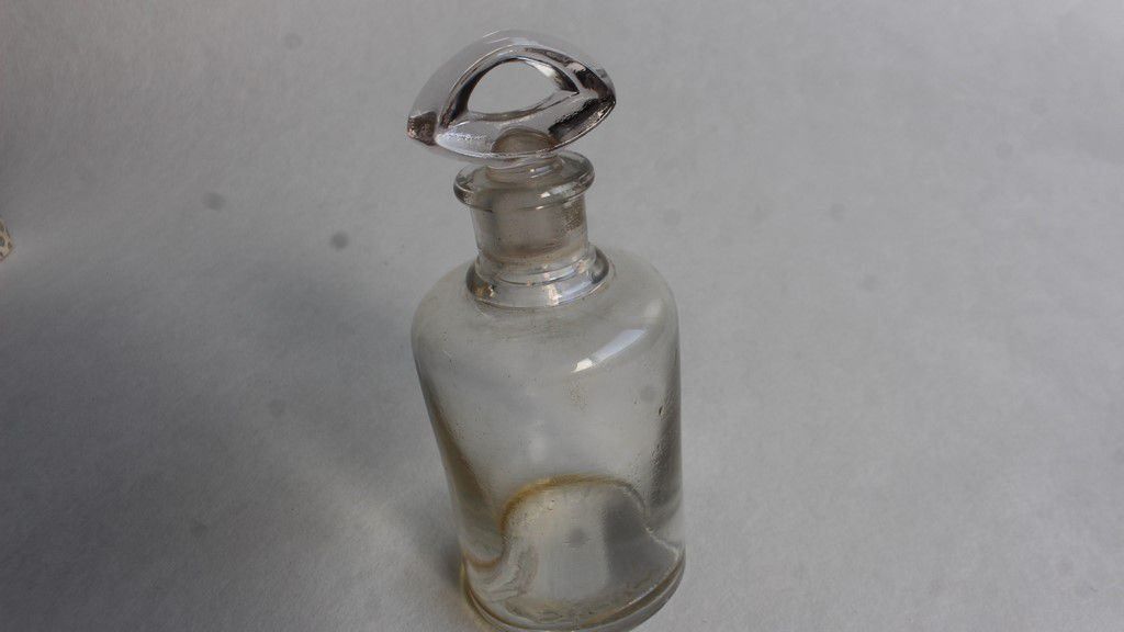 Flaconi: GUERLAIN Ancien Flacon à parfum – Usato da Vandoeuvres venduto da Dom-Tom 4