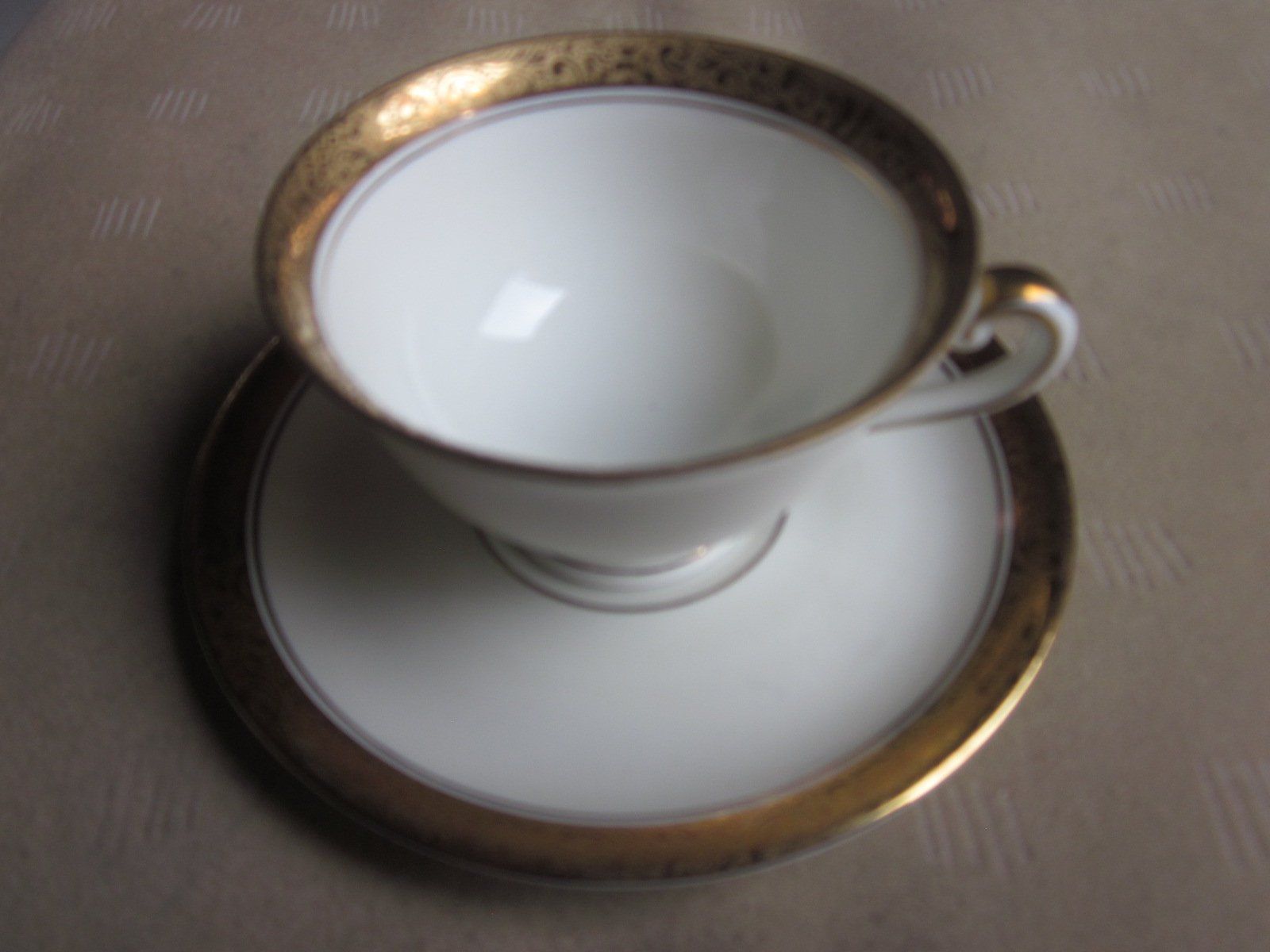 Tassen: Alka-Kunst: Schlichte Mocca- Sammeltasse – Neu (gemäss Beschreibung) aus Langenthal von Armstuca