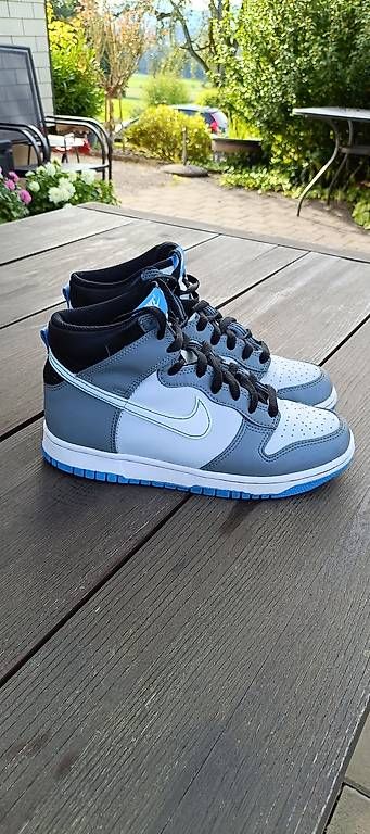 Nike Scarpe per ragazzi: Nike Schuhe (Dunk High) Grösse 38,5 – Usato da Aarwangen venduto da finnszaw