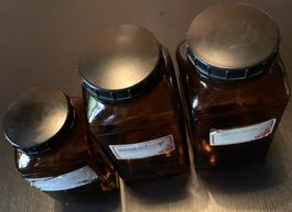 3 Braune Flaschen Vintage Style