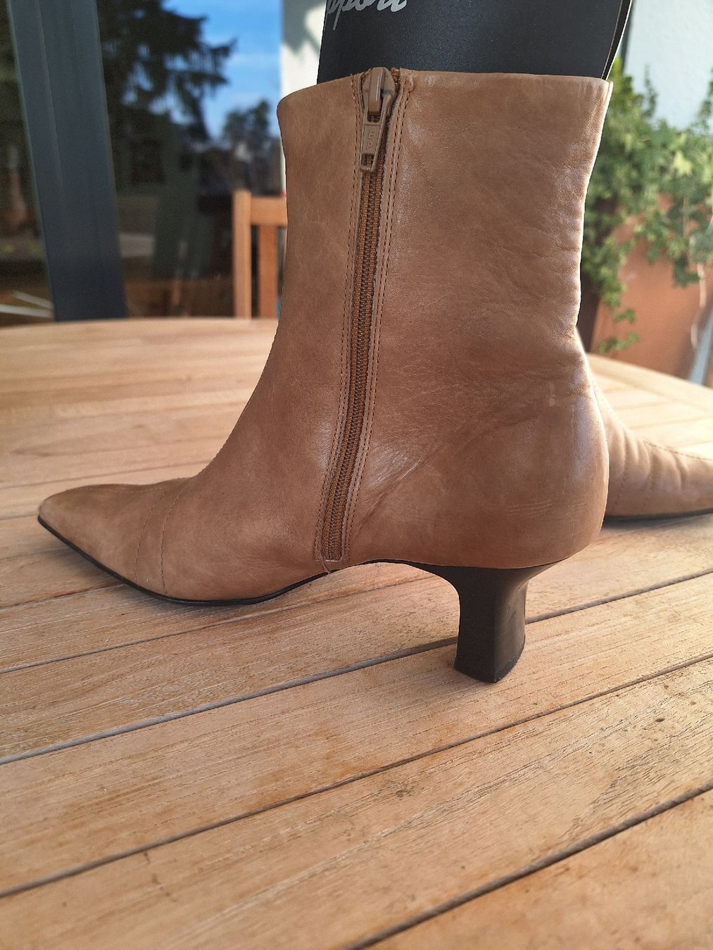 Bally Scarpe da donna: Lederstiefeletten Gr. 38,5 – Usato da Bassersdorf venduto da Makeje58 1