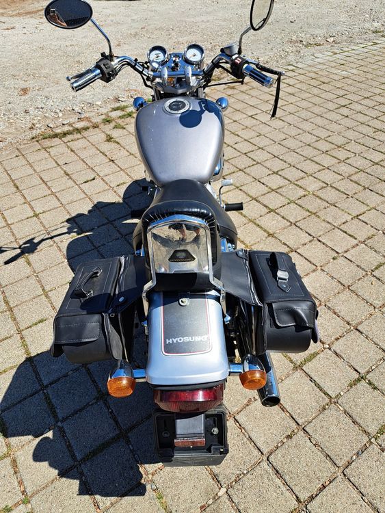 Wunderschne Hyosung 125 Chopper Ebenbildnull