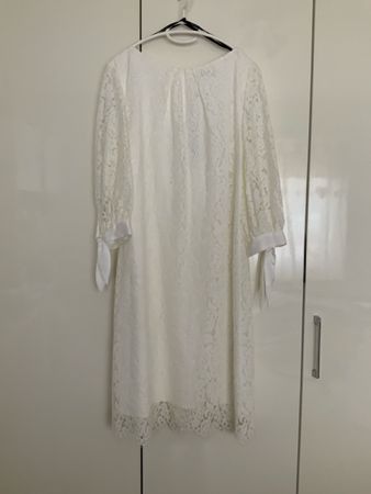 Kleid Swing Spitze weiss Grösse 44 neu mit Etikette