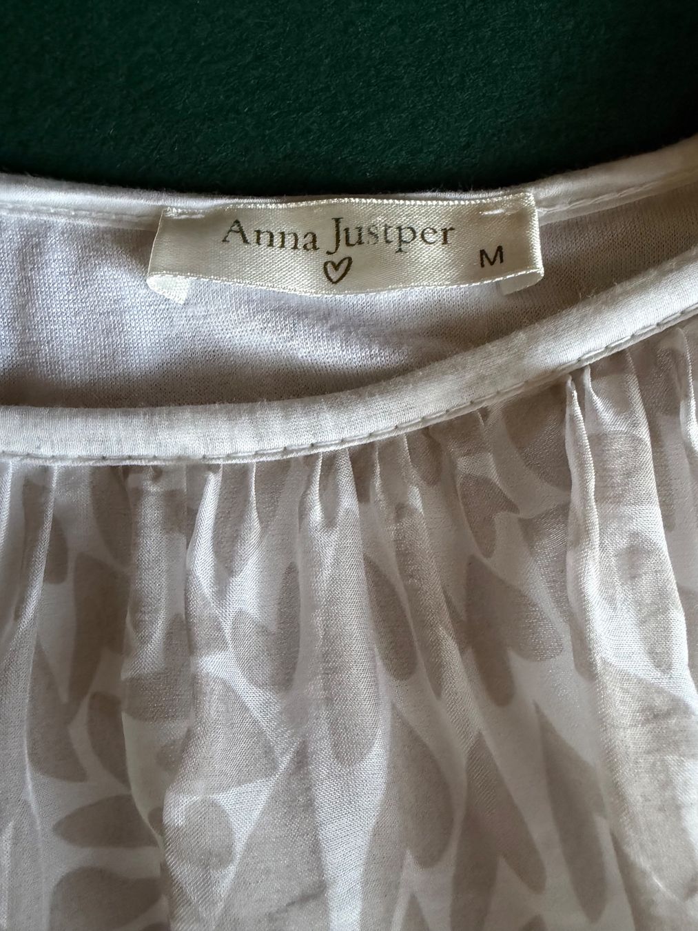 Anna Justper Chemisiers: ANNA JUSTPER  Bluse  Gr. M  30% Seide  70% Viskose – D'occasion à Interlaken par Bona55 7