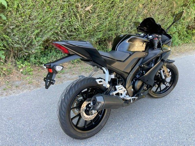 Yamaha Strada: Yamaha YZF125-A ab service – Usato da Vesin venduto da coccinelle313 4