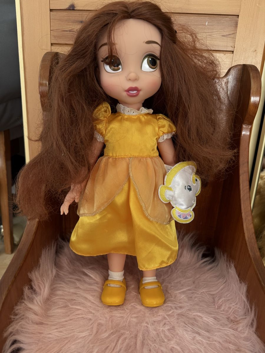 Disney Bambole: Disney Prinzessin Belle – Usato da Huttwil venduto da das_nd55