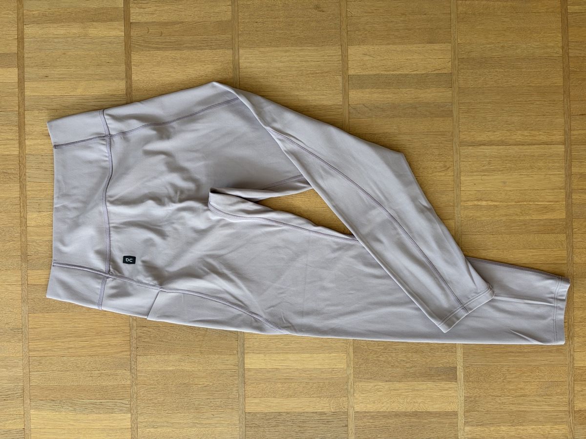 Leggings: On Running Studio Tights 7/8, Damen Grösse S – Neu (gemäss Beschreibung) aus Zürich von bib_ds9n
