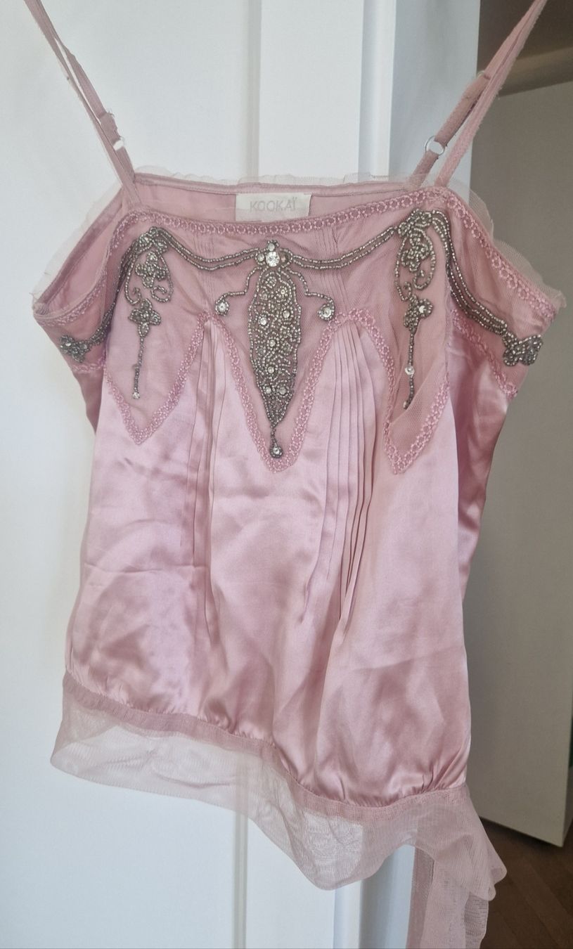 Kookai Top: Seidentop mit Strass in Grösse 34 – Nuovo (secondo la descrizione) da Küsnacht ZH venduto da 2011_