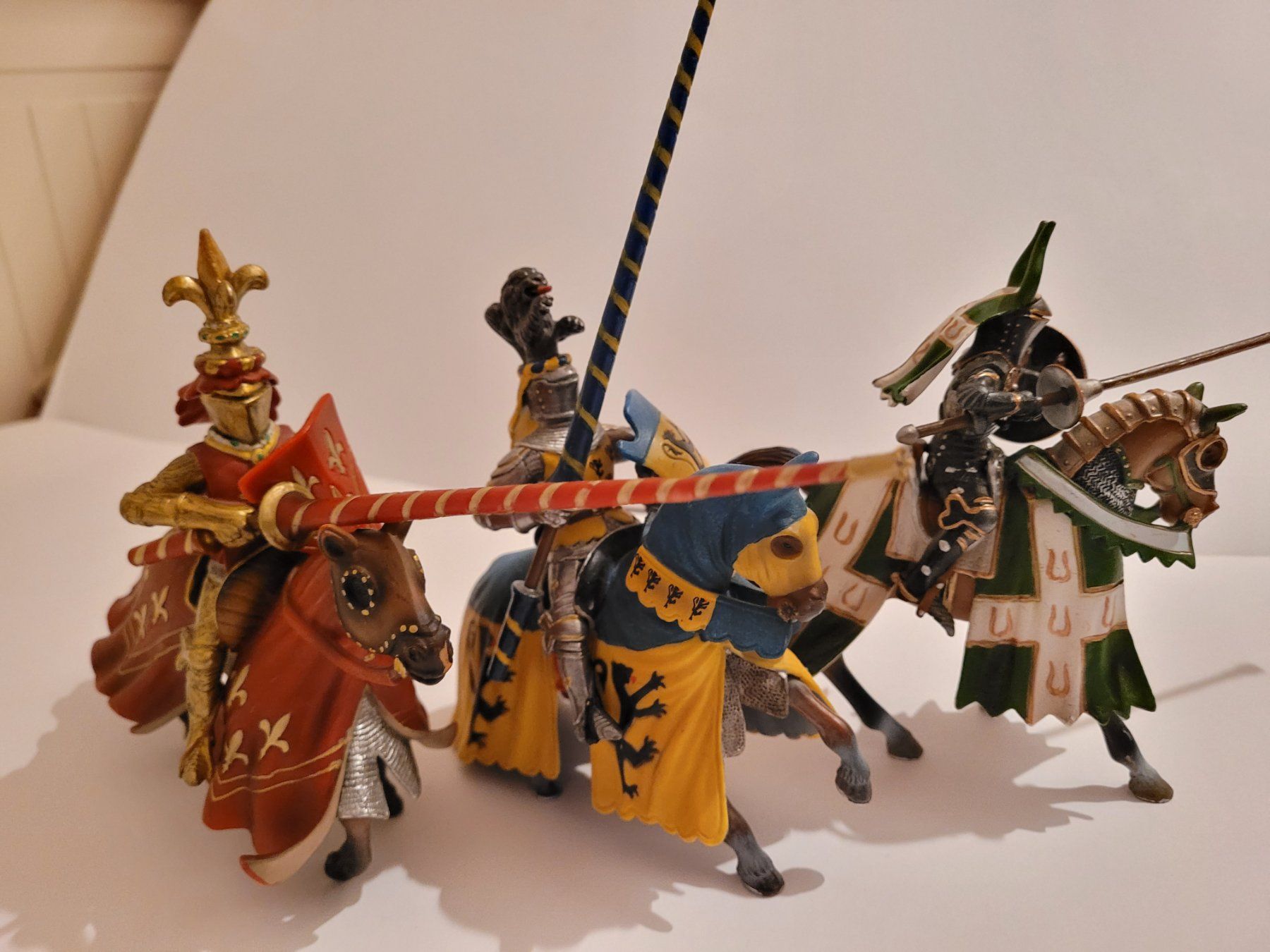 Schleich Giocattoli: 3 Schleich ritter figuren mit pferd. Top ! – Usato da La Tour-de-Peilz venduto da estelle69 1