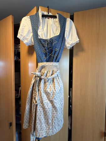 Dirndl Gr. 42 mit Bluse