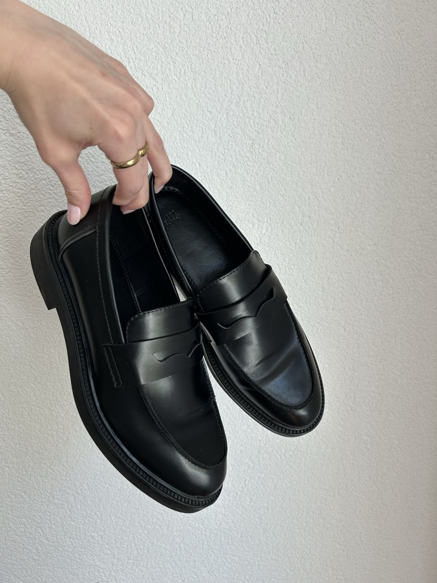 H&M Damenschuhe: Schwarze H&M Loafer, Grösse 38 – Gebraucht aus Chur von faja7000 1