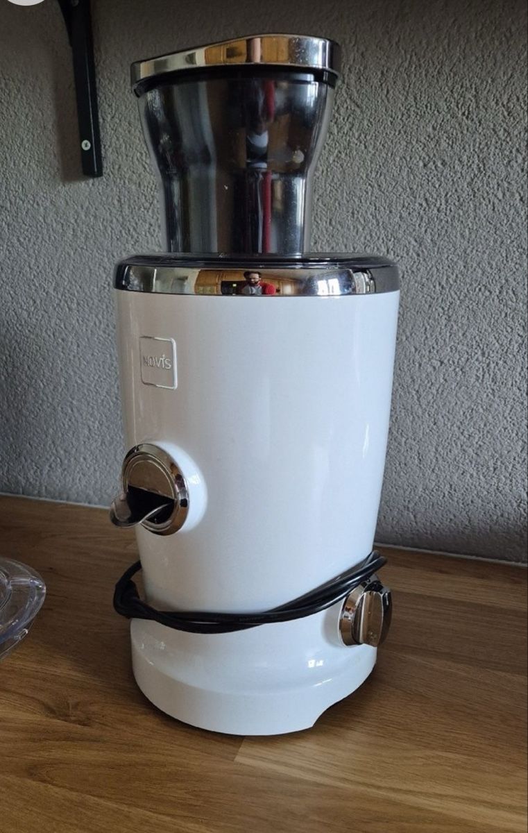 Novis Elettrodomestici da cucina: Novis Vita Juicer Entsafter – Usato da Kirchberg SG venduto da tika 2