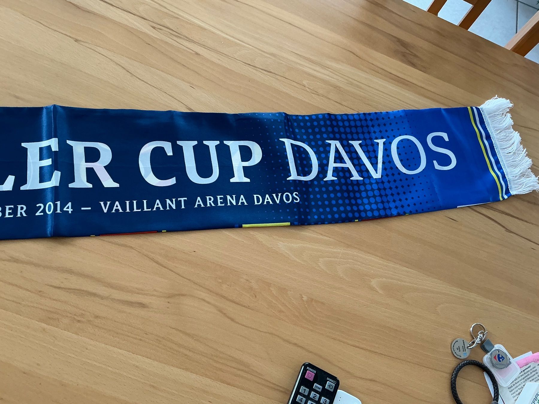 Foulard & Sciarpe: 88. Spengler Cup 2014 Schal – Nuovo (secondo la descrizione) da Dübendorf venduto da Shreck 1