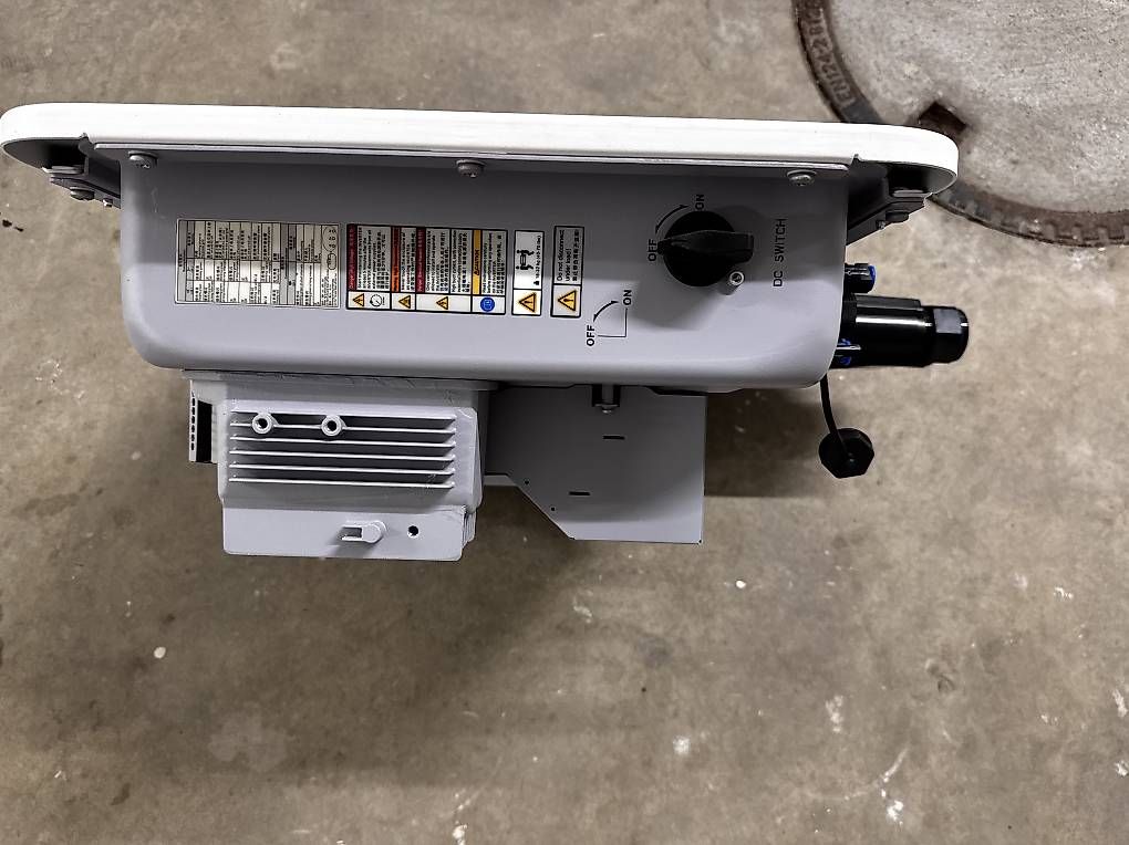 Onduleurs: Wechselrichter Huawei SUN2000-12KTL-M5 – D'occasion à Oberwil b. Büren par vadi87 4