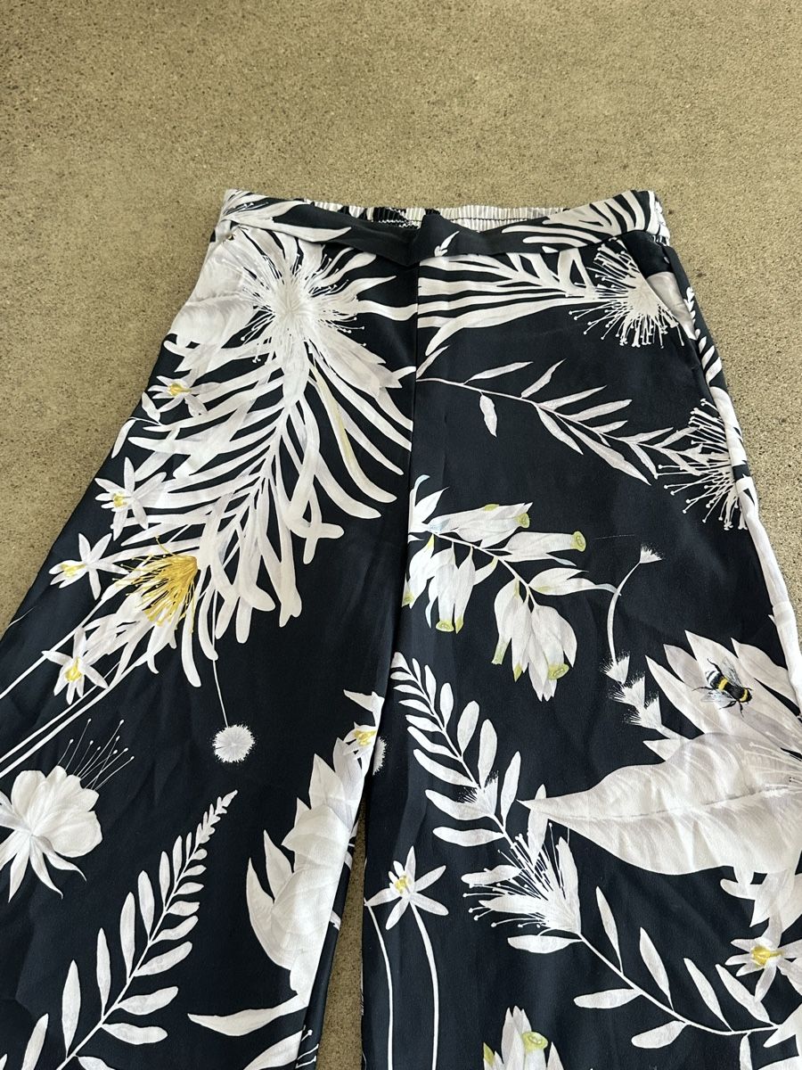 H&M Hosen: Sommer- Hose gemustert, Grösse 38 – Gebraucht aus Lenzburg von selabella 2