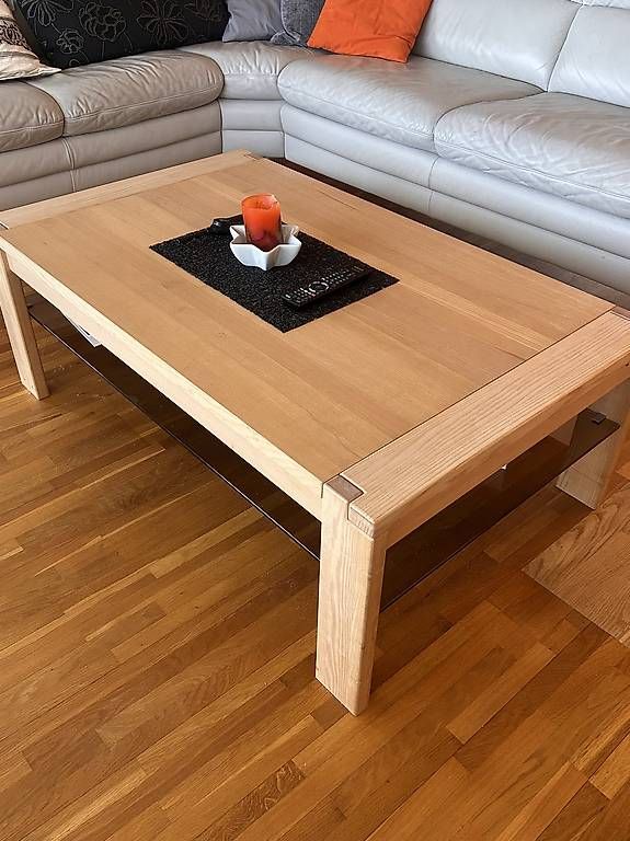 Pfister Tavoli: Sofa-Tisch Massivholz – Usato da Windisch venduto da _gris_