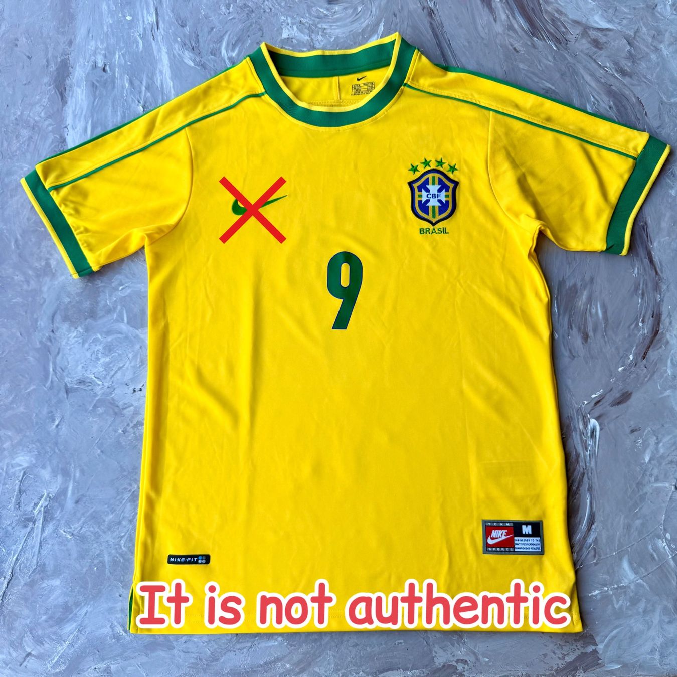 Leibchen & Hosen: Maillot Brésil Ronaldo 10 – Gebraucht aus Thônex von Suisse.Shopping 1