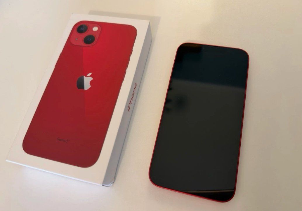 Apple Handys / Smartphones: iPhone 13 (256GB) Akku 99% – Gebraucht aus Luzern von Waince786 1