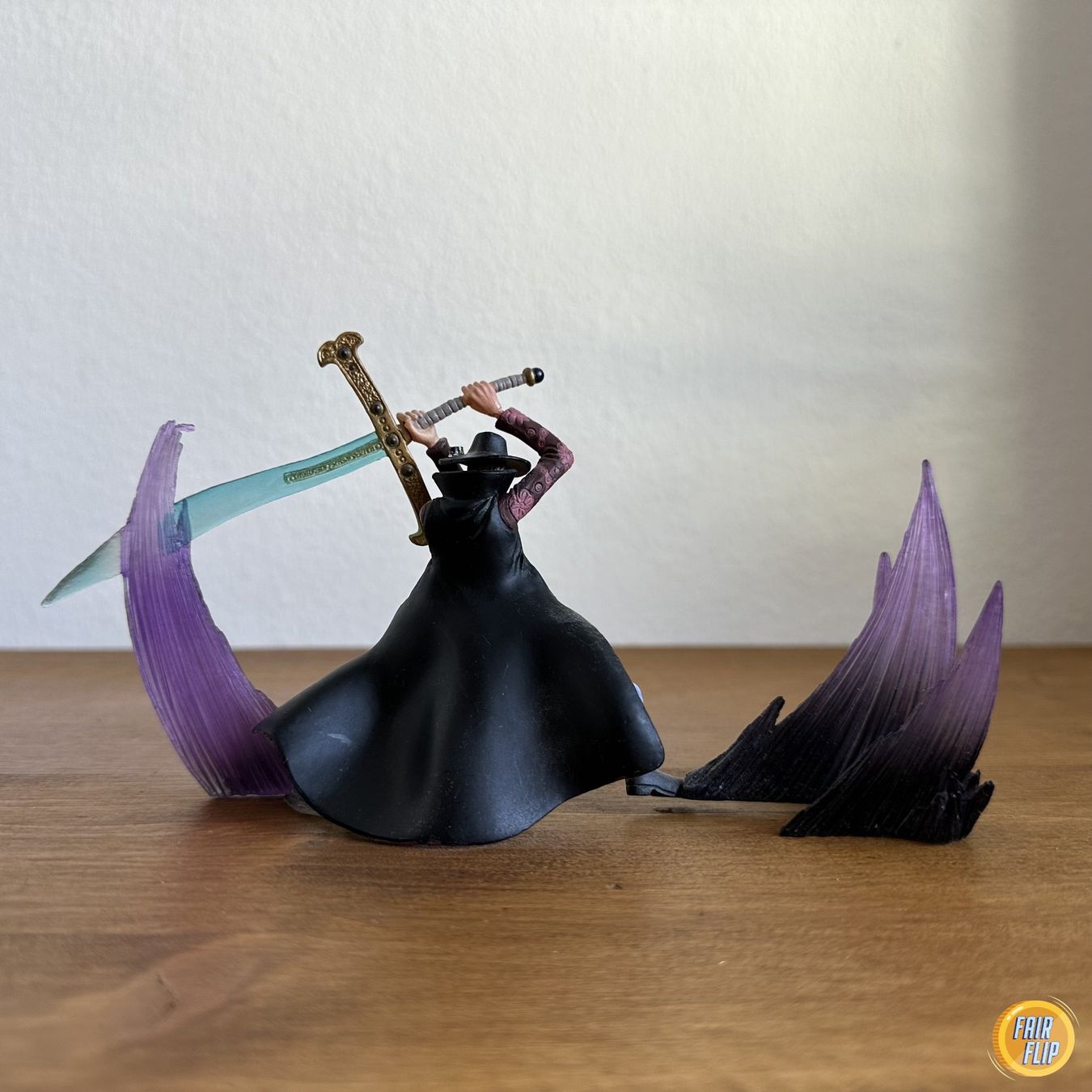 Statuette: Dracule Mihawk One Piece Figur – Usato da Luzern venduto da fairflip 2