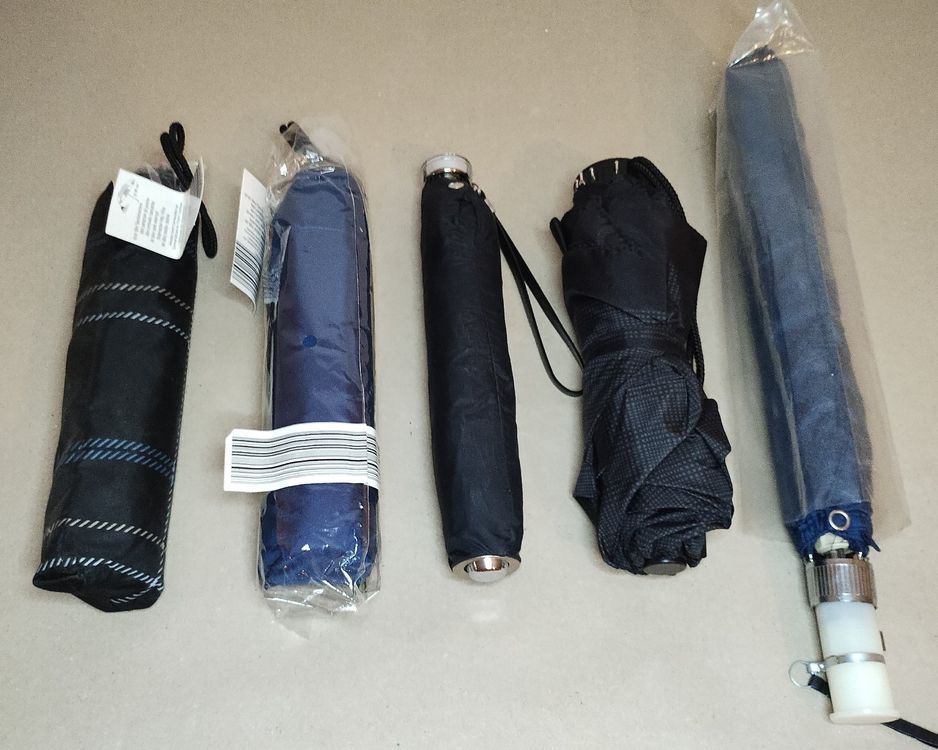 RPLIFE Fledermaus-Galaxie Regenschirm - Leicht & Kompakt Mit UV50+ Schutz, 92cm Durchmesser