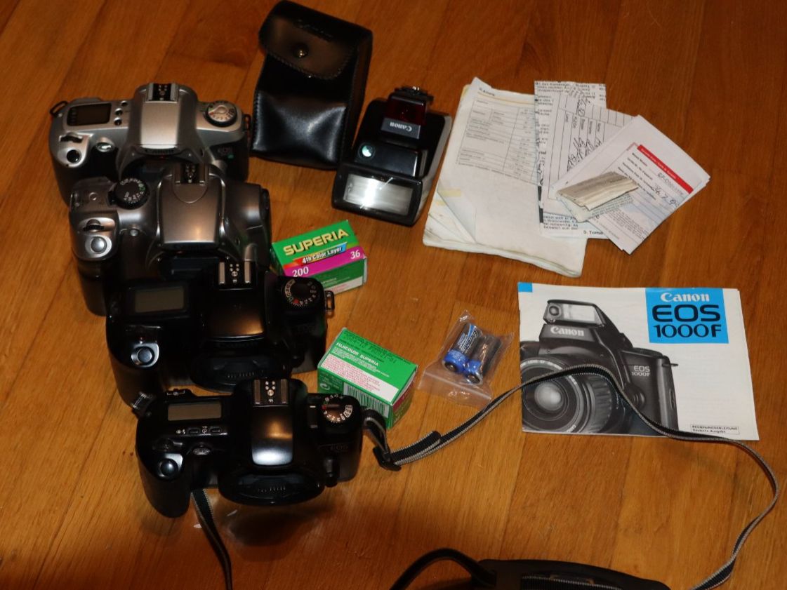 Canon Kamera: Canon Eos 300 D, Eos 500 N, Eos 1000 F, Eos 500 – Gebraucht aus Hohenrain von magiclocke 1