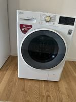 Jolie machine à laver LG 7 kg presque neuve.