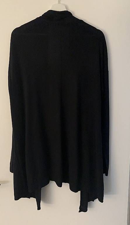 Pullover & Sweatshirts: Lange, leichte STRICKJACKE. Gr.42 – Gebraucht aus Flawil von mar_9chb 1