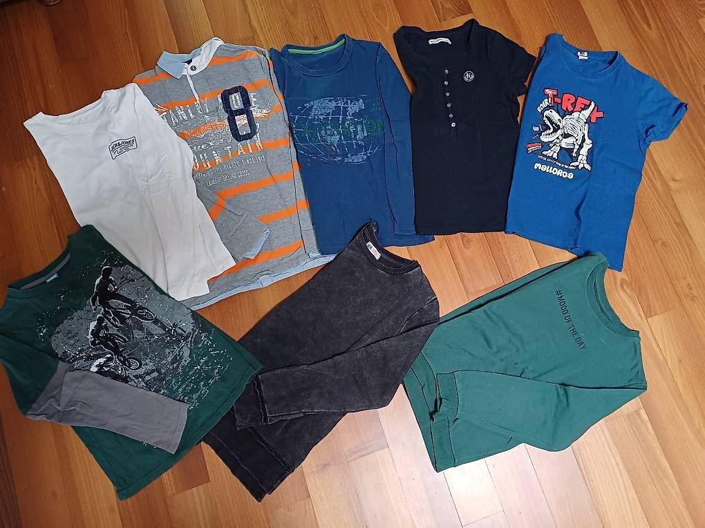 Lotti & Set di vestiti: 8tlg. Kleiderset, Gr. 140, Pullover/Shirts – Usato da Fehraltorf venduto da Sato01