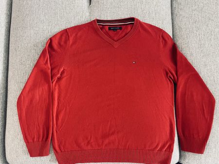 Tommy Hilfiger Pullover V-Neck rot Grösse M guter Zustand