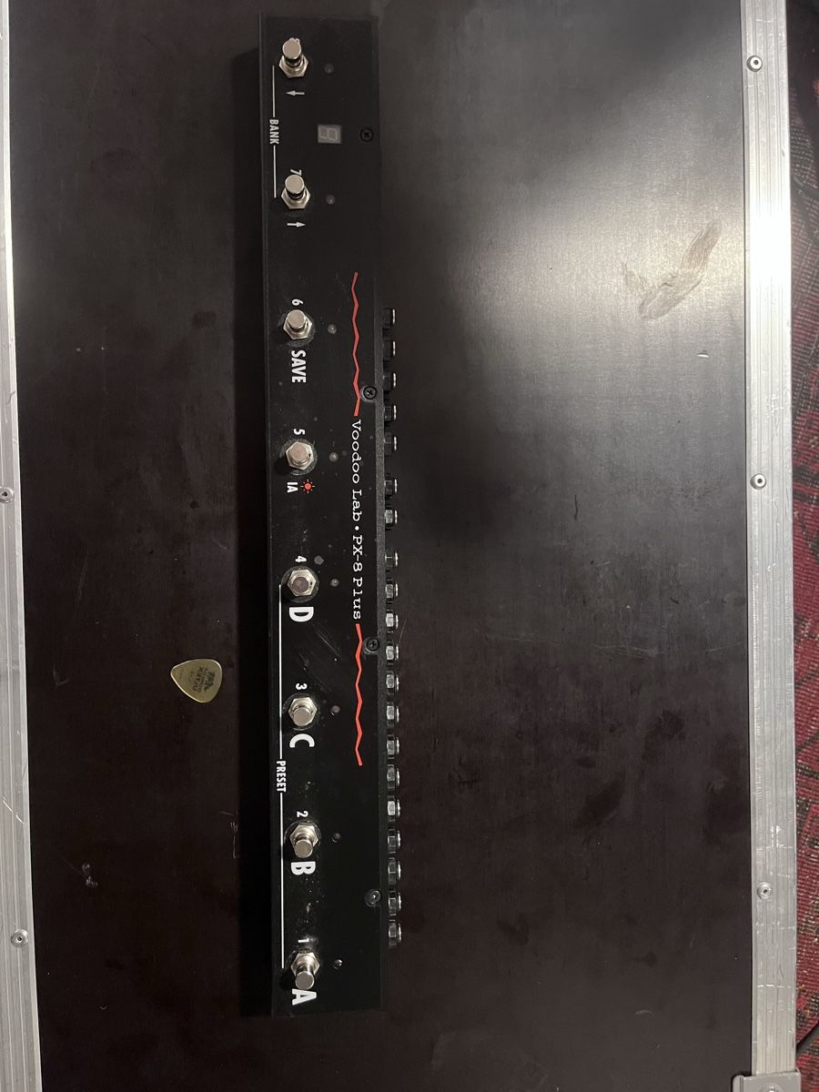 Strumenti musicali: Pedal Switcher: Vodoo Lab PX-8 Plus 8 Loop Pedal Switcher – Nuovo (secondo la descrizione) da Bern venduto da xan_g2pd 1