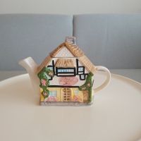 70-80er Jahren / Dekorative Teekanne " The Ploughman Pub "
