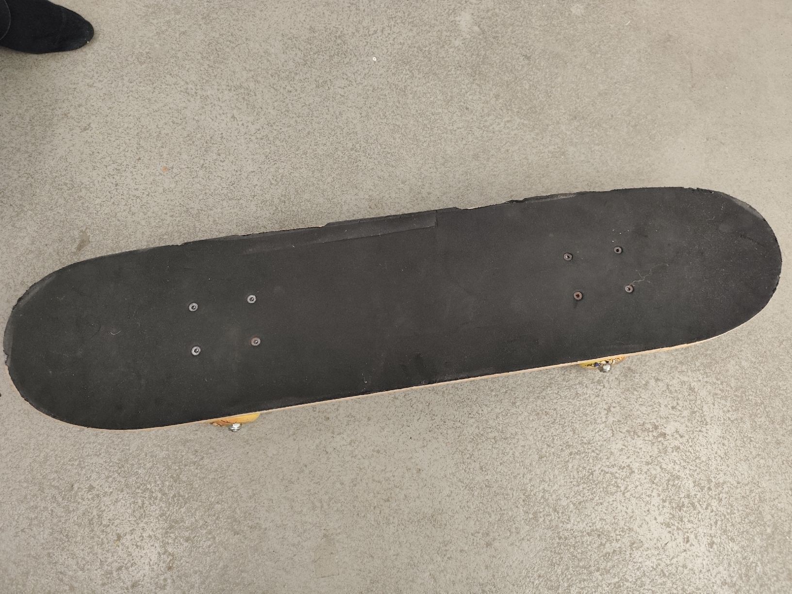 Skateboards: Schönes Skateboard – Usato da Muhen venduto da Jackyw 1