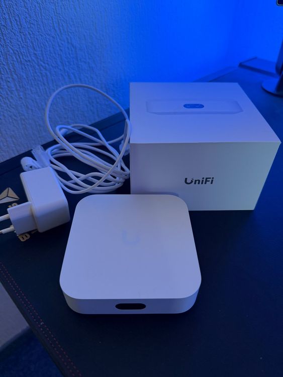 UniFi Express – Wi-Fi 6 Router, neuwertig mit OVP (Neu (gemäss ...